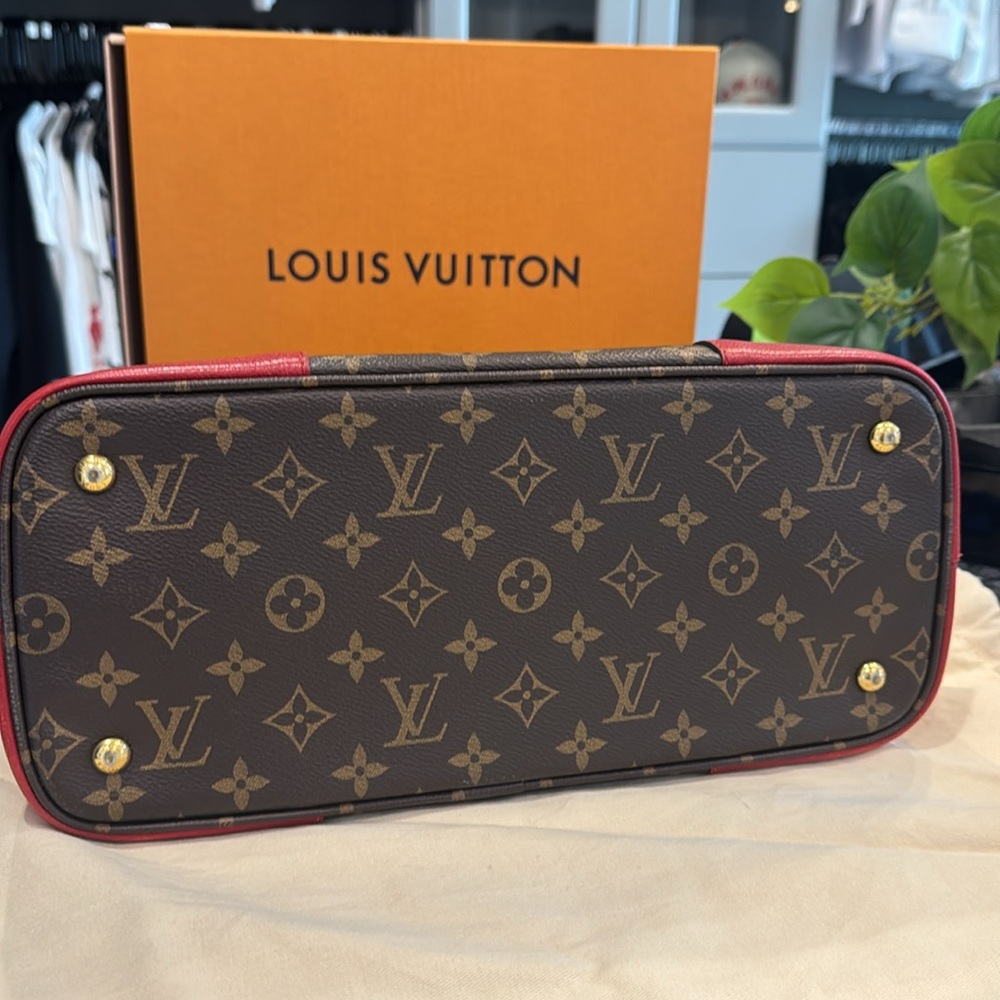 Louis Vuitton Flandrin Handbag Monogram Canvas and Leather - Picture 7 of 11